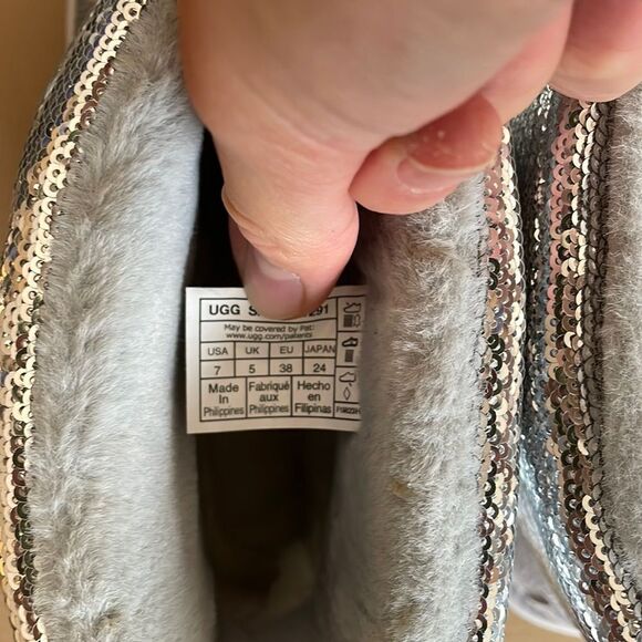 UGG Classic Mini Mirror Ball Boots Silver USA Women 7/UK 5/EU 38 - Picture 11 of 13